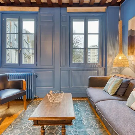 Apartment Jehanne L'elegance Medievale